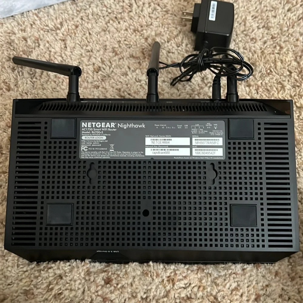 NETGEAR Nighthawk Smart Wi-Fi Router, R6700 - AC1750 - Picture 2 of 6